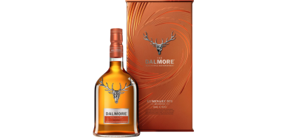Afbeelding van een fles Dalmore Luminary 2nd Edition whisky, met een alcoholpercentage van 48,6% en een inhoud van 70 cl. De fles heeft een moderne label en verpakking die het merk en de editie toont